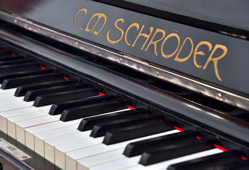 هتل Rachmaninoff