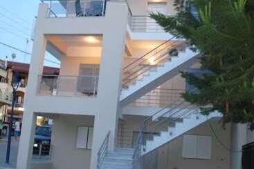 Kentrikon Suites