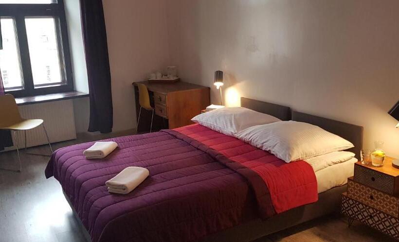 هاستل Oki Doki Old Town