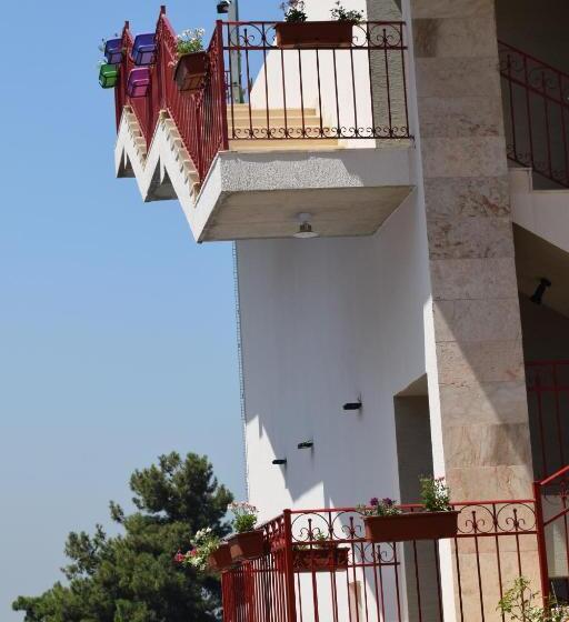 پانسیون Damask Rose, Lebanese Guest House
