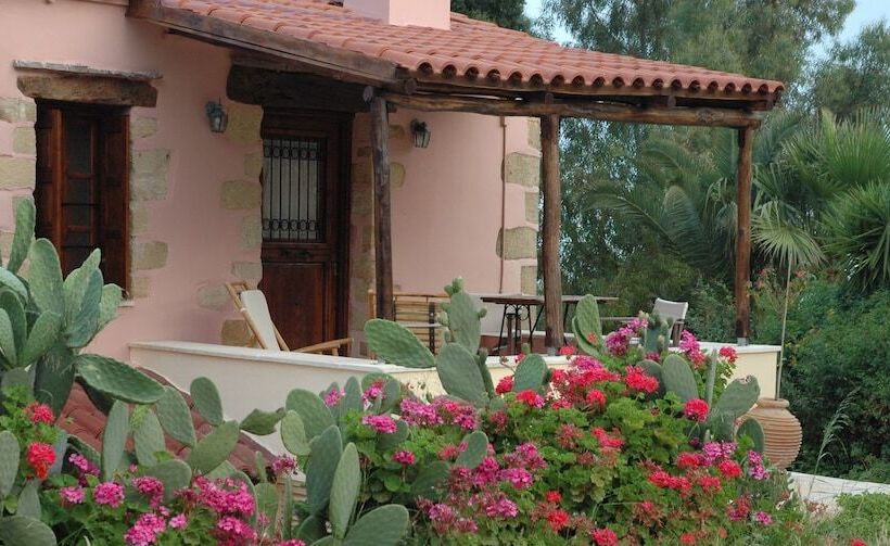 Elia Traditional Hotel & Spa