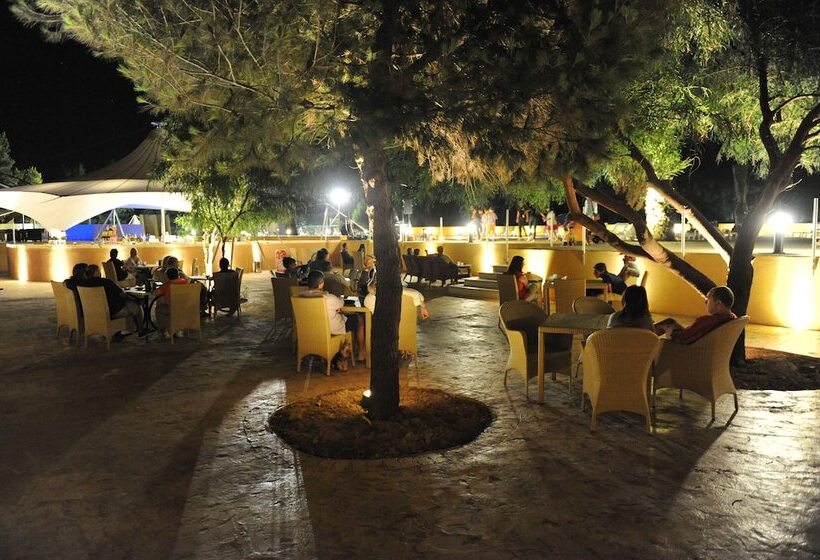 هتل Club Nature Village