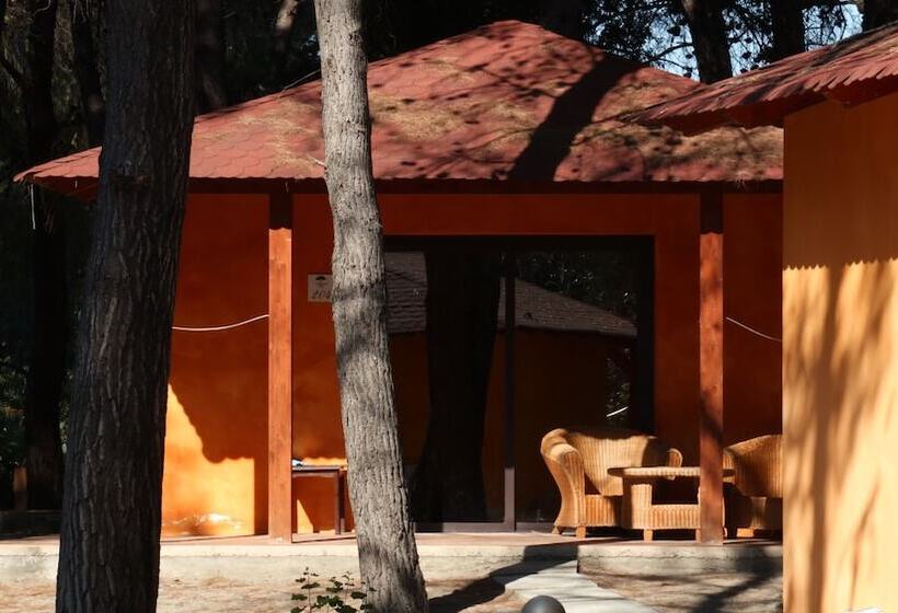 هتل Club Nature Village