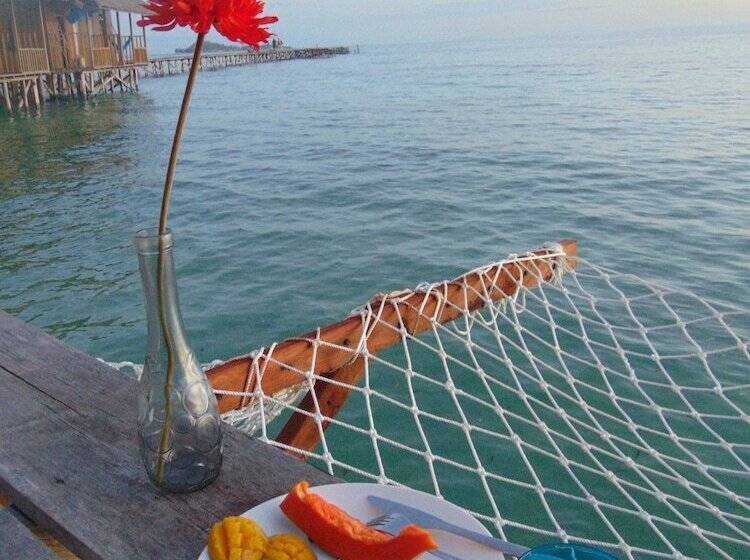 هتل Hamueco Dive Resort Raja Ampat