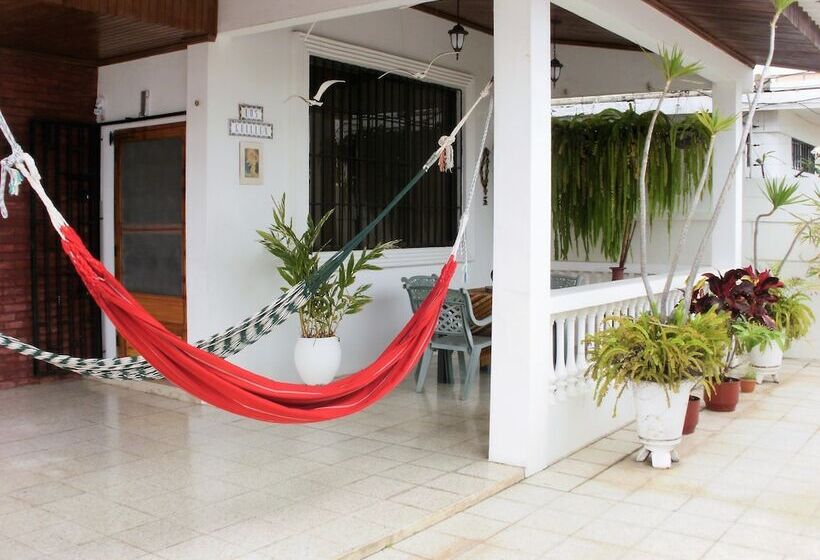 پانسیون Cesar's House Salinas