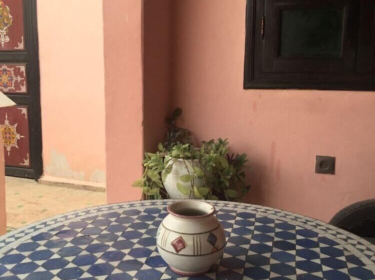 پانسیون Dar El Mask