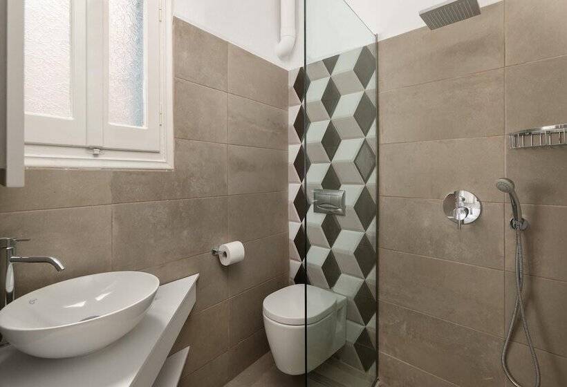 پانسیون Maravelia S Rooms