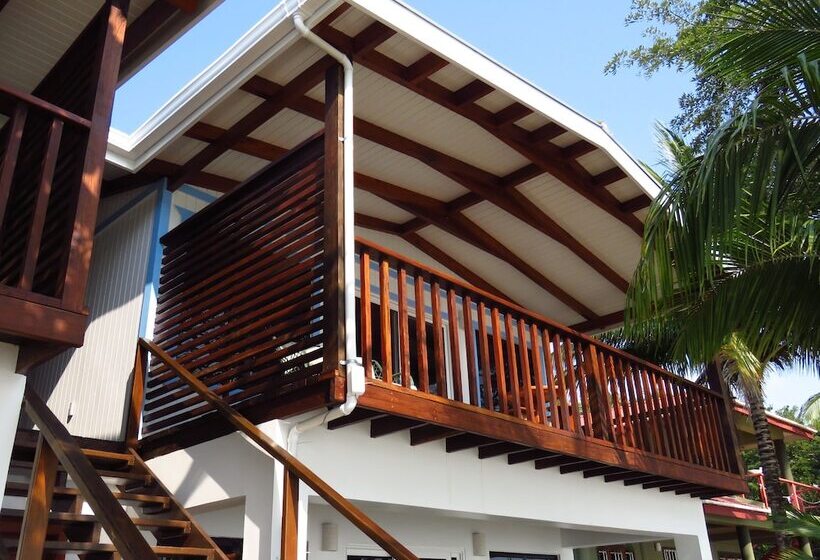 استراحتگاه Maya Beach
