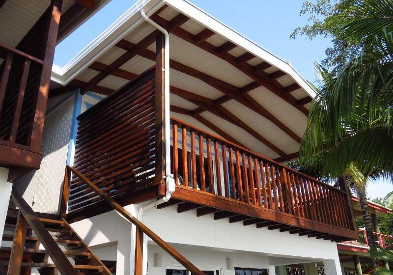 استراحتگاه Maya Beach