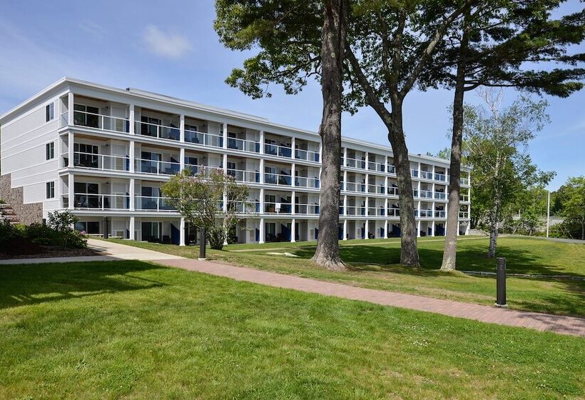 Atlantic Oceanside Hotel & Conference Center