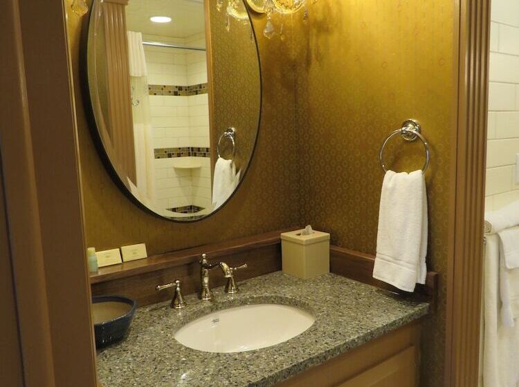 هتل Altland House Inn & Suites