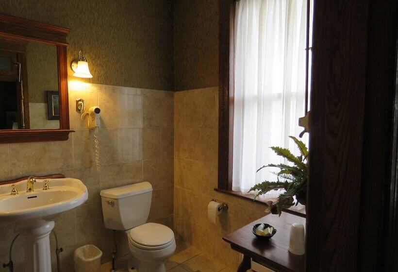 هتل Altland House Inn & Suites