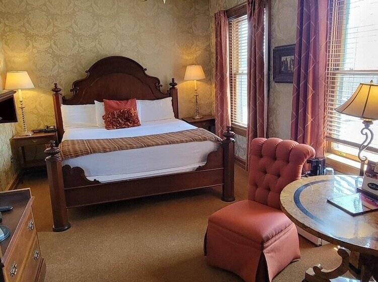 هتل Altland House Inn & Suites