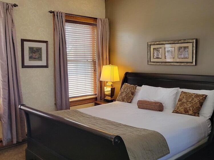 هتل Altland House Inn & Suites