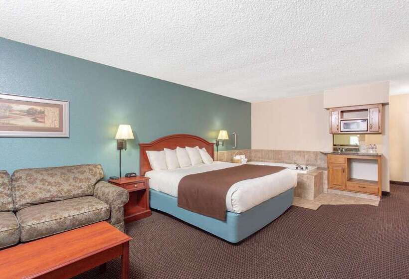 هتل Americinn By Wyndham Chippewa Falls