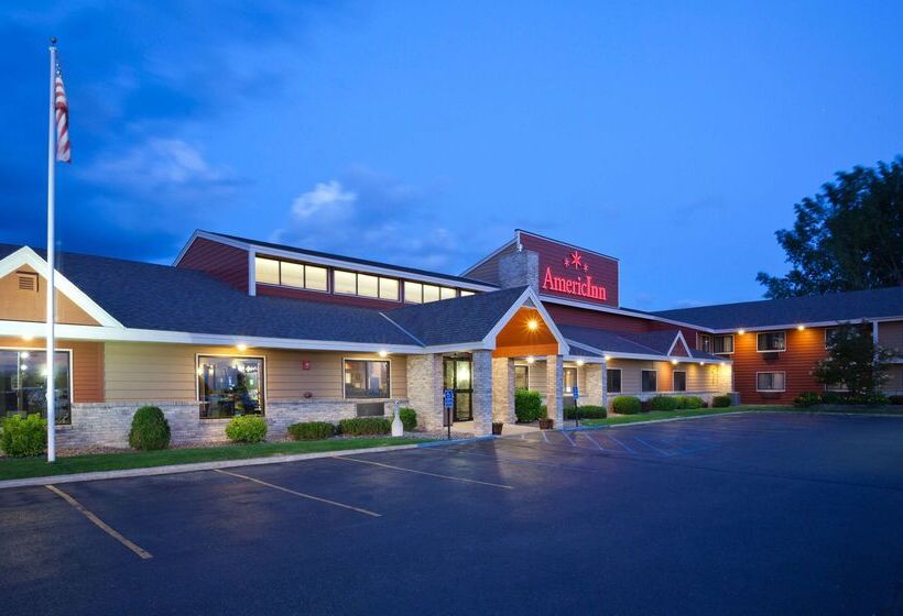 فندق Americinn By Wyndham Fergus Falls  Conference Center