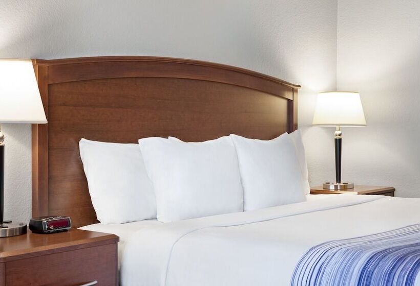 فندق Americinn By Wyndham Fergus Falls  Conference Center