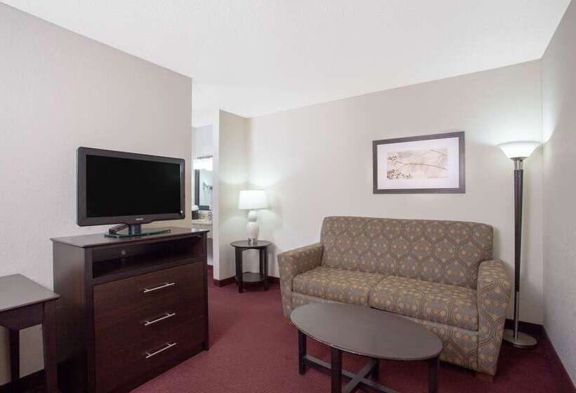 هتل Americinn By Wyndham Hayward