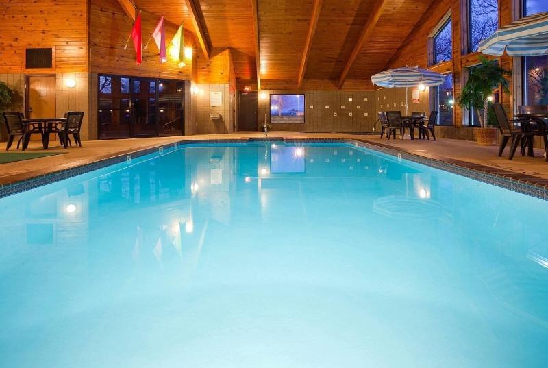 هتل Americinn By Wyndham Hayward