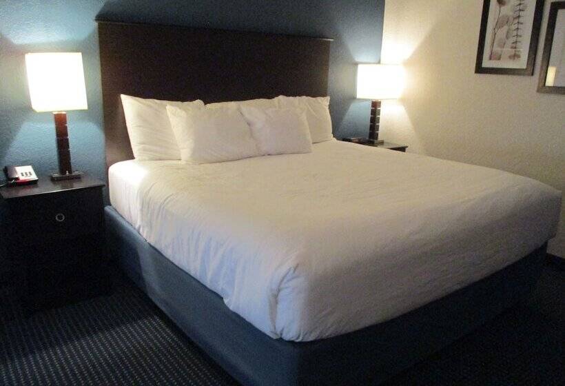 هتل Americinn By Wyndham Hayward