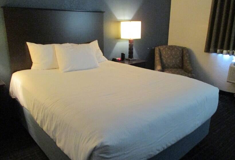 هتل Americinn By Wyndham Hayward