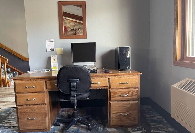 هتل Americinn By Wyndham Ladysmith