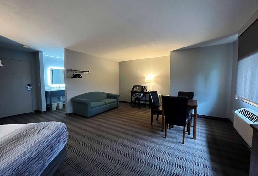 هتل Americinn By Wyndham Ladysmith