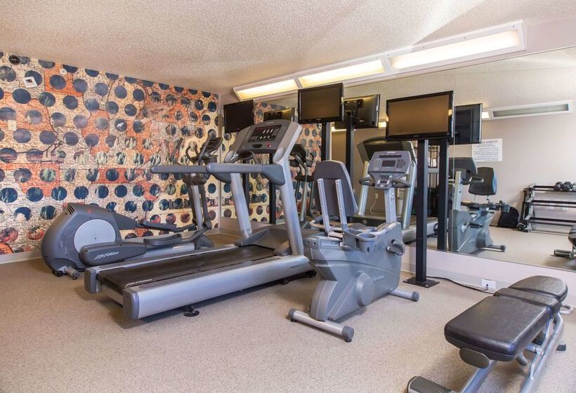 هتل Americinn By Wyndham Rapid City