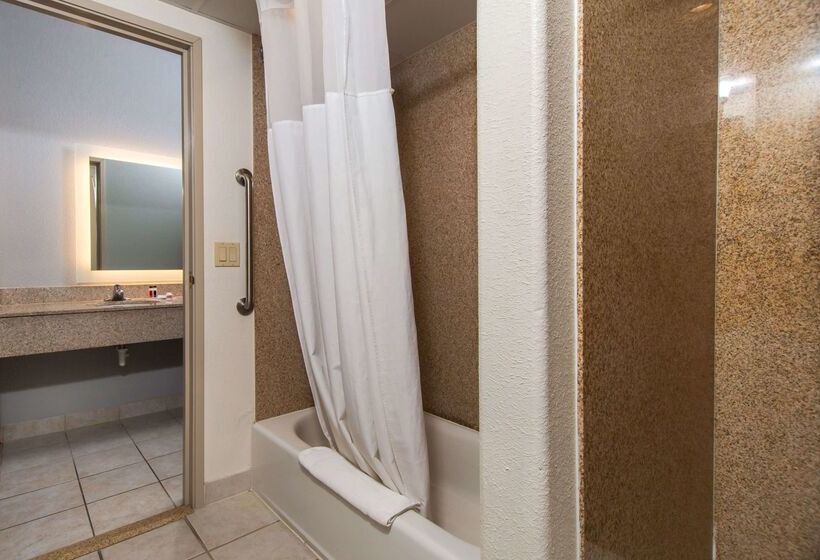 هتل Americinn By Wyndham Rapid City