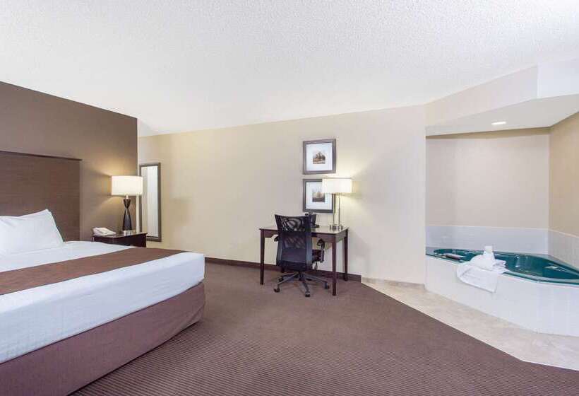 هتل Americinn By Wyndham Rhinelander