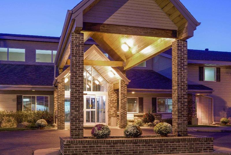 هتل Americinn By Wyndham Rhinelander