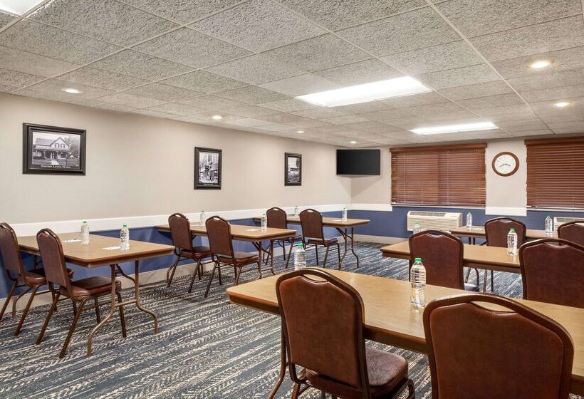 هتل Americinn By Wyndham Sauk Centre