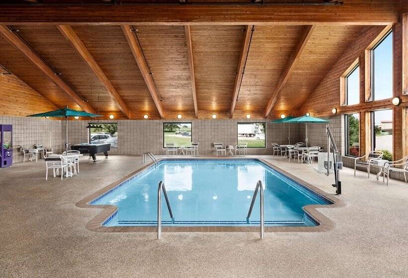 هتل Americinn By Wyndham Sauk Centre