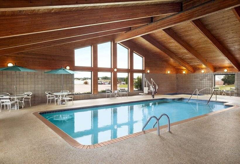 هتل Americinn By Wyndham Sauk Centre