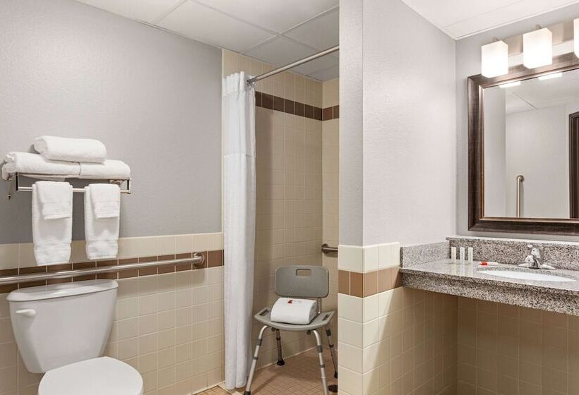 هتل Americinn By Wyndham Sauk Centre