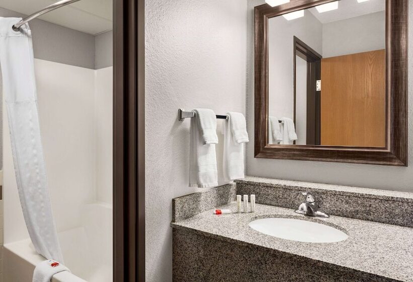 هتل Americinn By Wyndham Sauk Centre