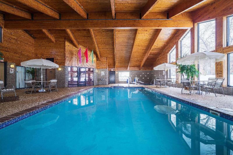 هتل Americinn By Wyndham Sioux Falls