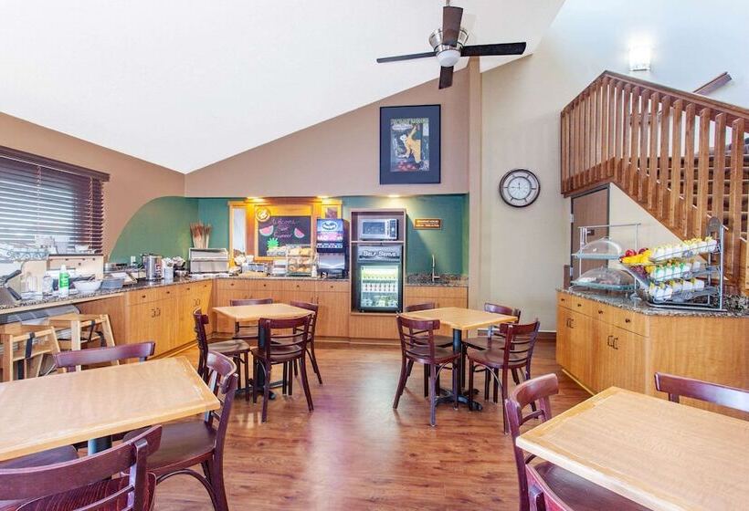 هتل Americinn By Wyndham St Cloud Mn I 94