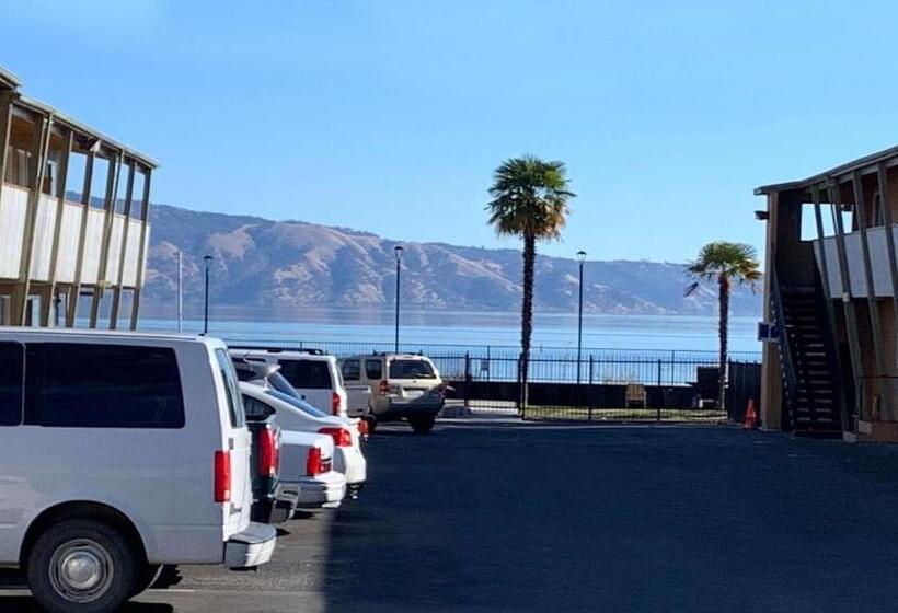 酒店 Anchorage Inn Lakeport