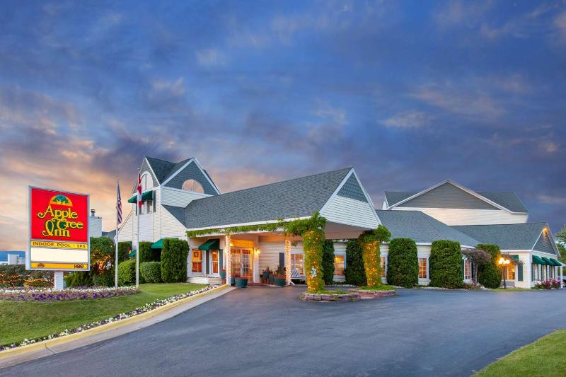 فندق Apple Tree Inn; Surestay Collection By Best Western