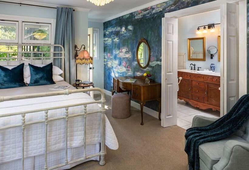 هتل Arsenic And Old Lace Bed & Breakfast Inn