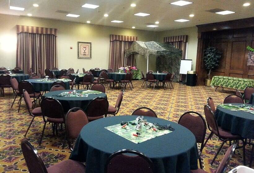 هتل Ashmore Inn And Suites Lubbock