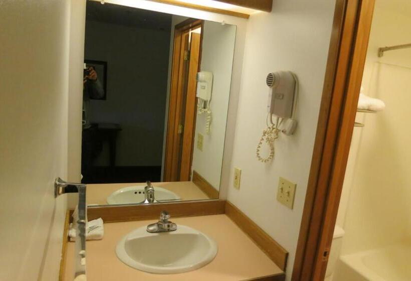 هتل Bay City Inn