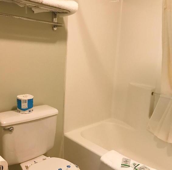هتل Bay City Inn