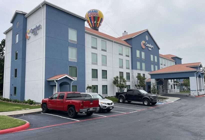 هتل Comfort Inn Conroe