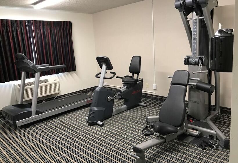 בית מלון כפרי Baymont By Wyndham Marshalltown