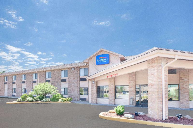 هتل Baymont By Wyndham Port Huron