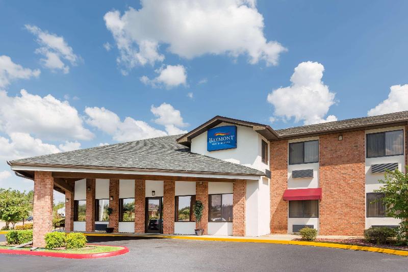 هتل Baymont By Wyndham Tupelo