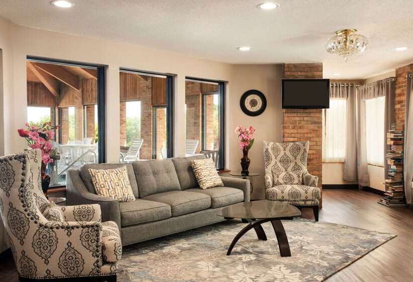 ホテル Baymont By Wyndham Warrenton