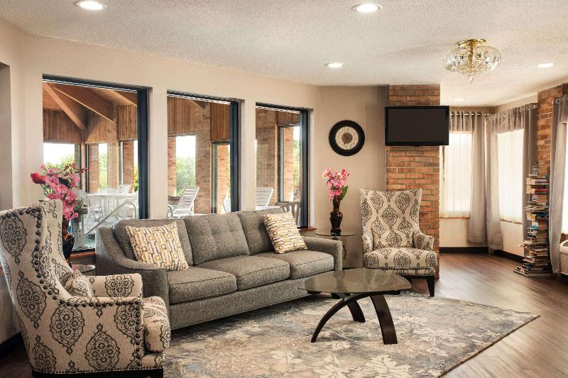 ホテル Baymont By Wyndham Warrenton